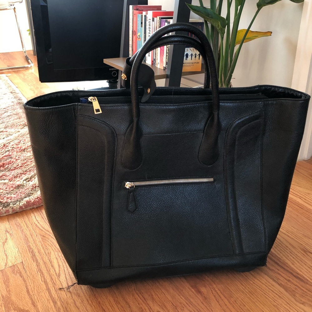 KC jagger faux leather tote/rolling bag